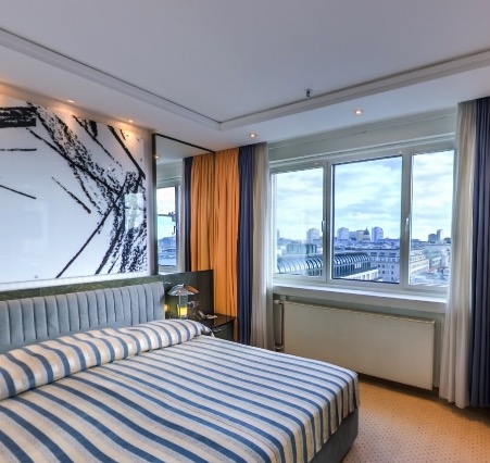 Bedroom with a view over the Berlin skyline